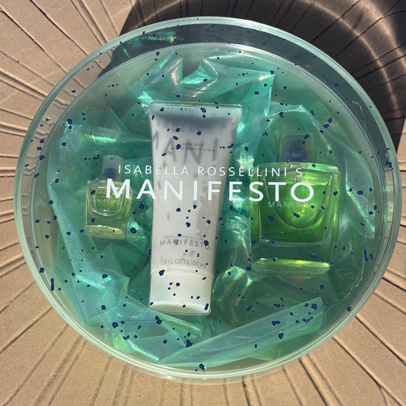 NIB MANIFESTO by Isabella Rossellini's Rare 3 PCS GIFT SET